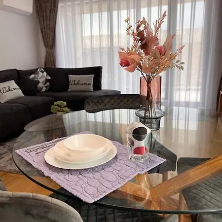 Luxury Garden Apt At Rowing Canal - Free Parking * Plovdiv