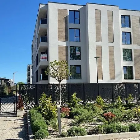 Apartment Luxury Garden Apt At Rowing Canal - Free Parking Plovdiv